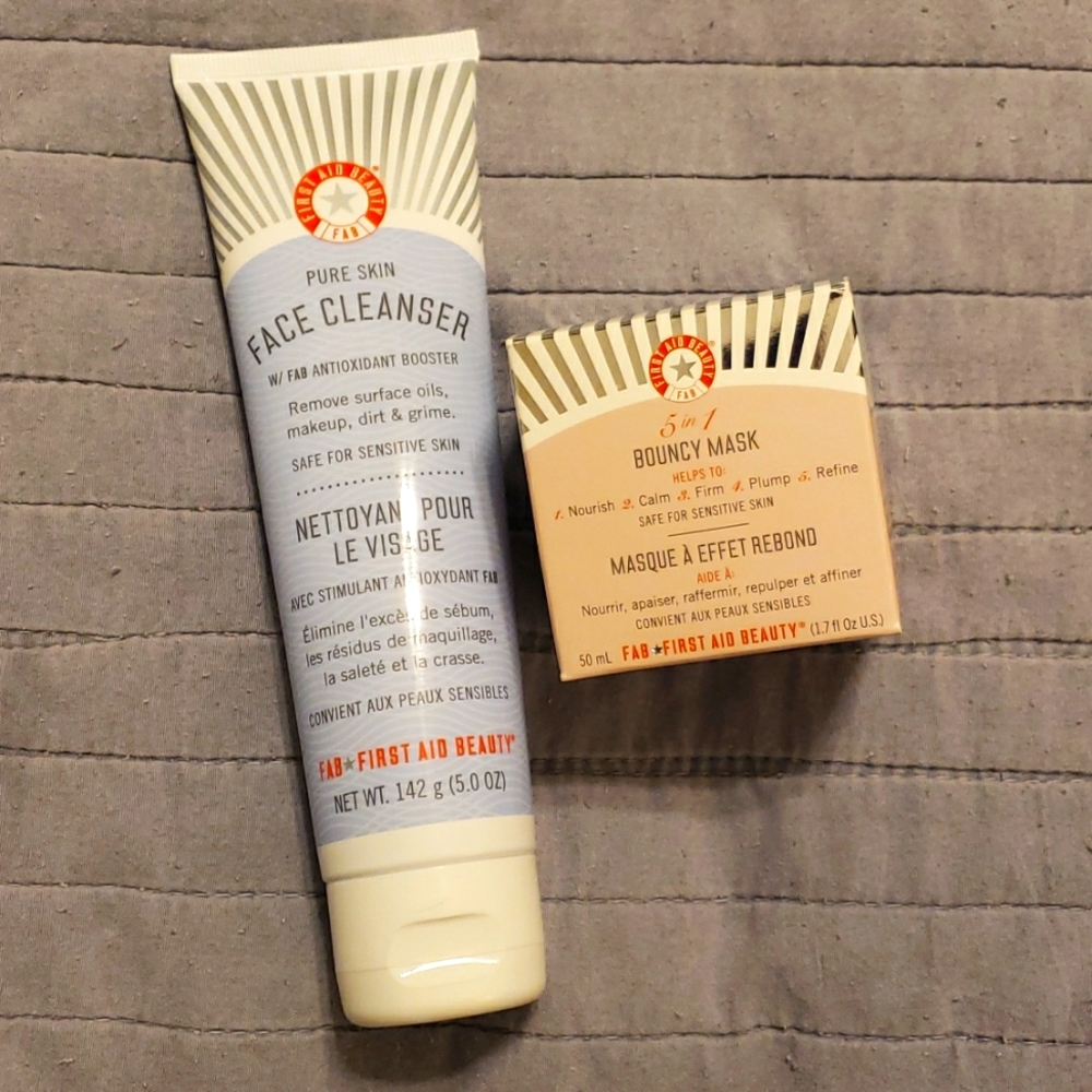 First aid beauty cleanser & mask bundle